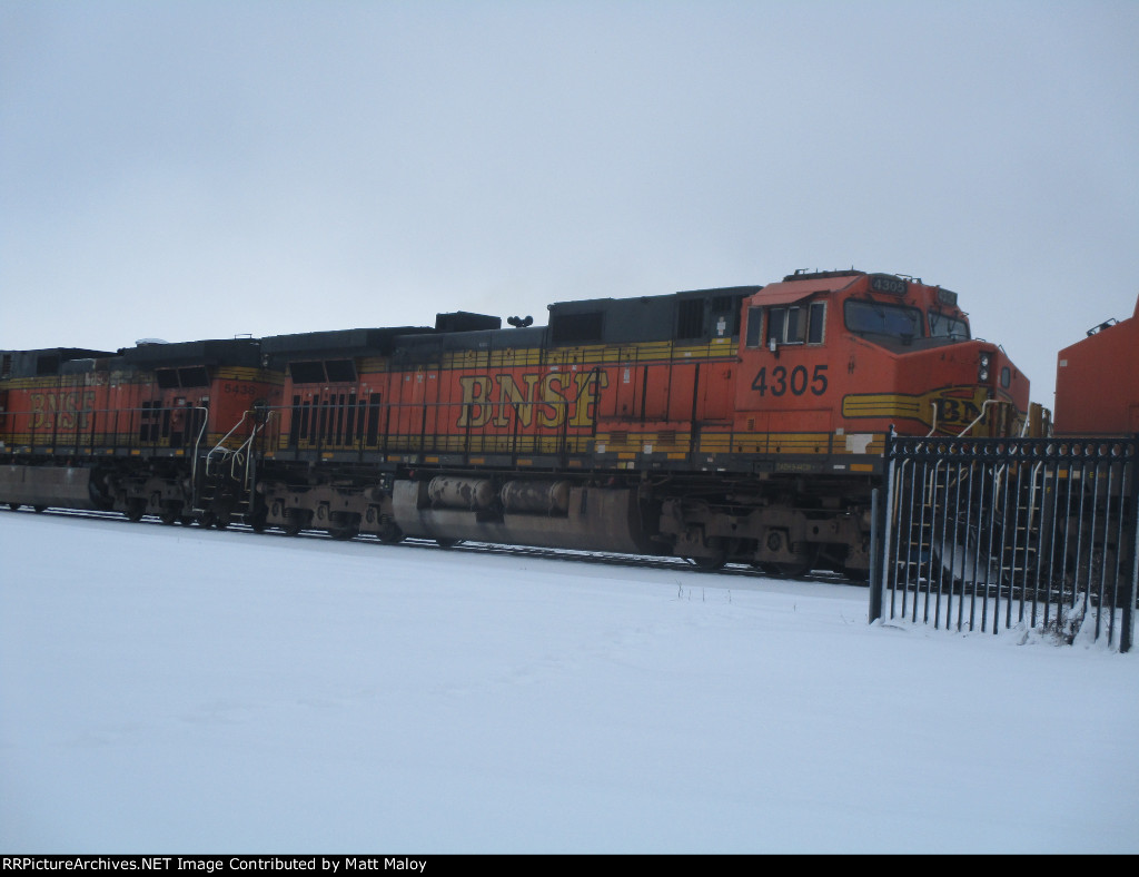 BNSF 4305